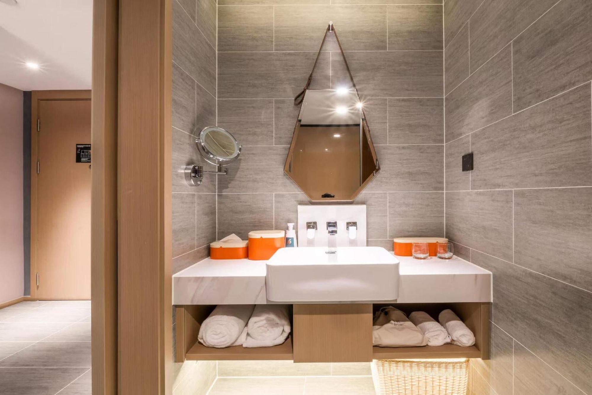 Atour Hotel Luzhou Bubugao New World エクステリア 写真